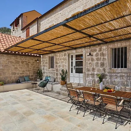 Hedera Xvi 빌라 Brsečine