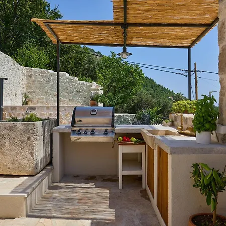 Hedera Xvi Villa *