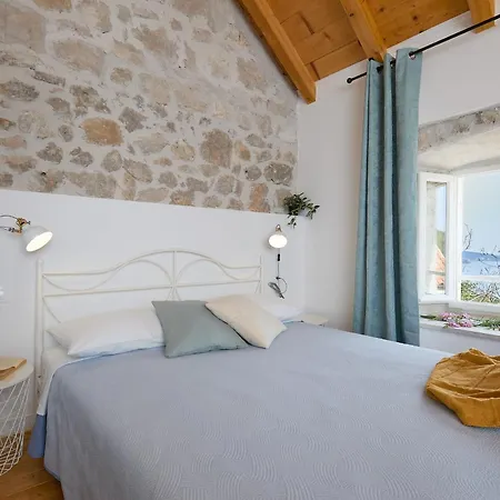 Hedera Xvi Villa *